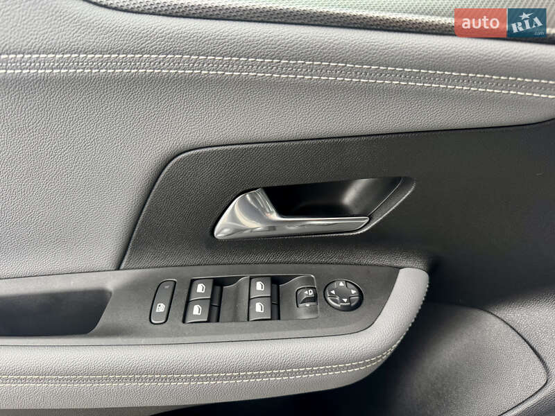 Позашляховик / Кросовер Opel Mokka-e 2023 в Луцьку