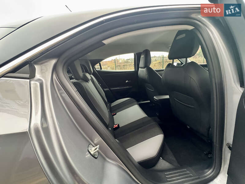 Позашляховик / Кросовер Opel Mokka-e 2023 в Луцьку