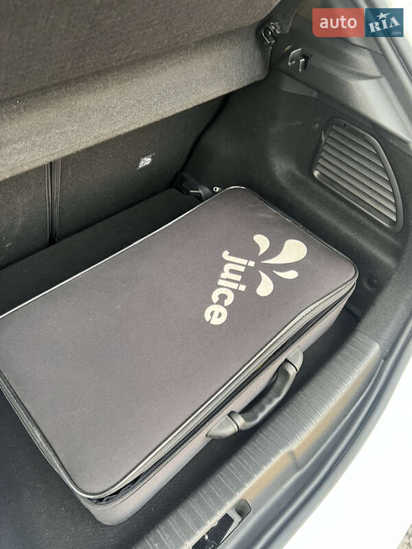 Позашляховик / Кросовер Opel Mokka-e 2022 в Мукачевому