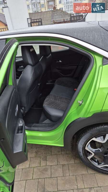 Внедорожник / Кроссовер Opel Mokka-e 2020 в Владимире