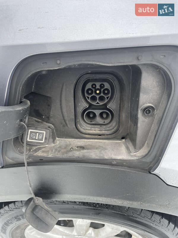 Внедорожник / Кроссовер Opel Mokka-e 2021 в Гайвороне