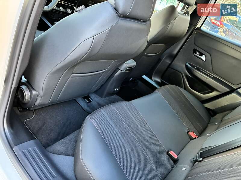 Внедорожник / Кроссовер Opel Mokka-e 2023 в Киеве