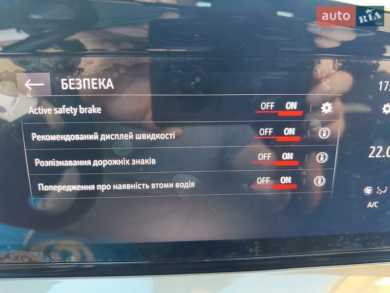 Внедорожник / Кроссовер Opel Mokka-e 2022 в Звягеле