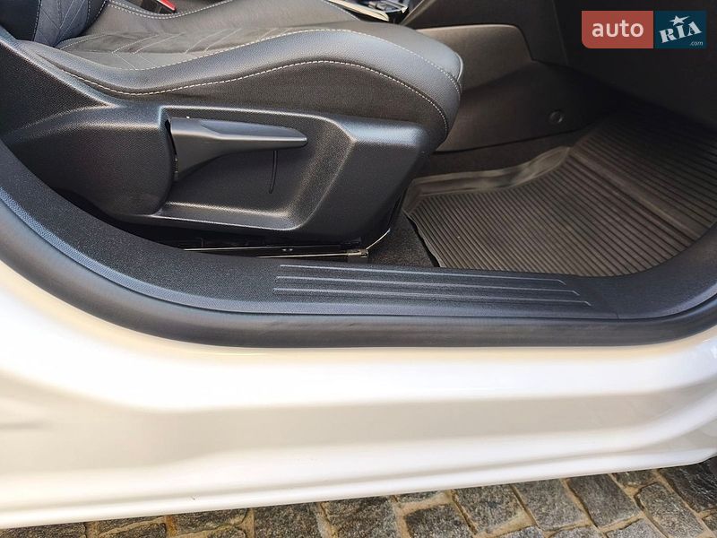 Внедорожник / Кроссовер Opel Mokka-e 2022 в Звягеле