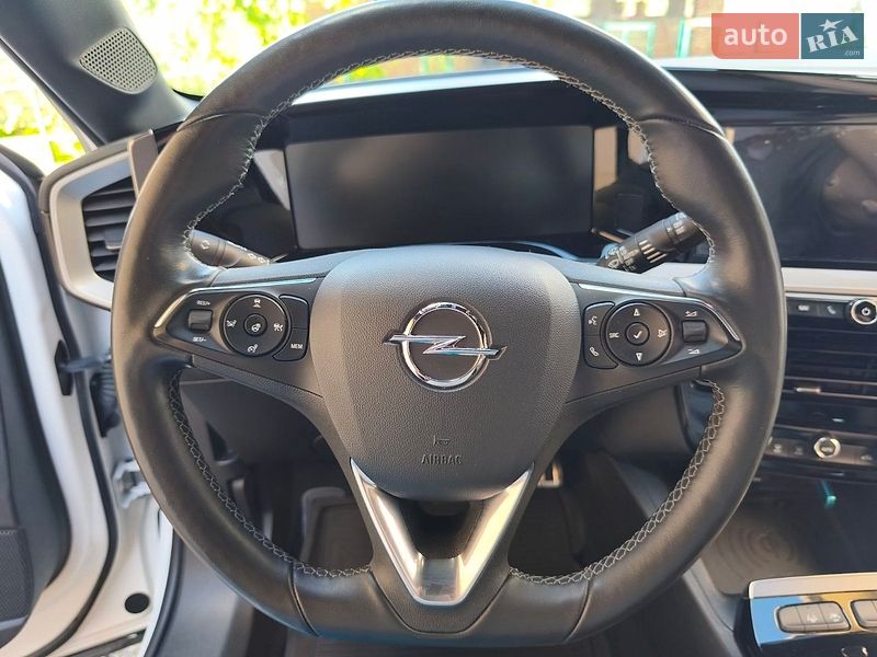 Внедорожник / Кроссовер Opel Mokka-e 2022 в Звягеле