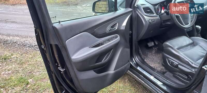 Внедорожник / Кроссовер Opel Mokka 2012 в Луцке