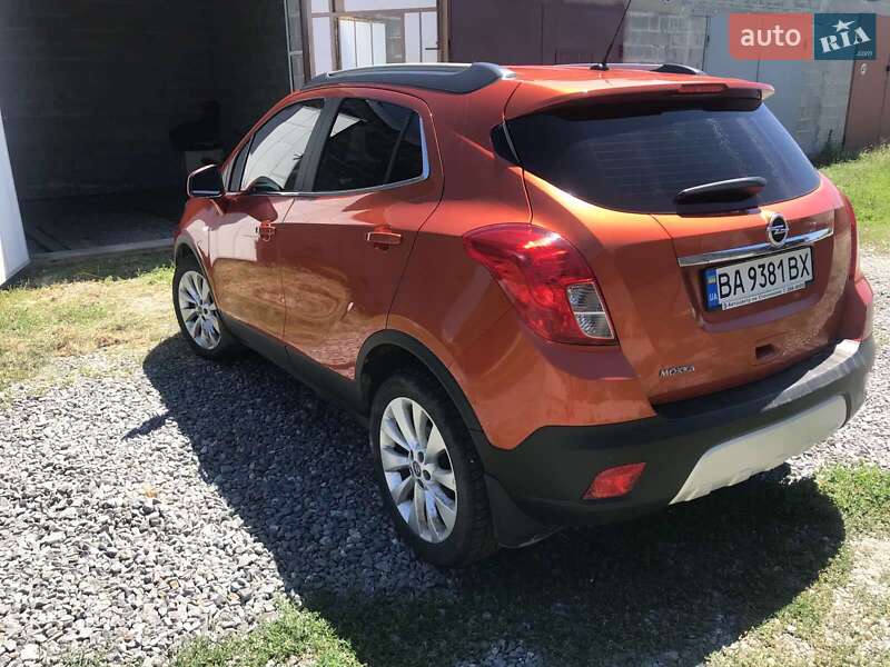 Внедорожник / Кроссовер Opel Mokka 2016 в 