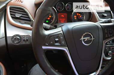 Позашляховик / Кросовер Opel Mokka 2014 в Львові