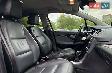 Позашляховик / Кросовер Opel Mokka 2013 в 