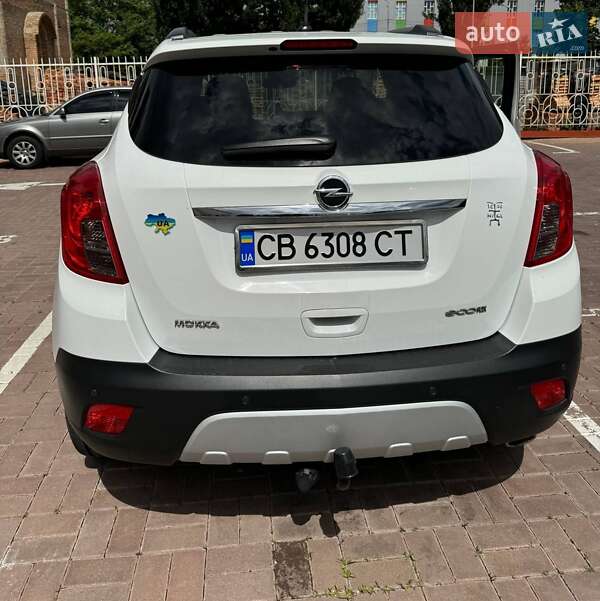 Позашляховик / Кросовер Opel Mokka 2015 в Києві