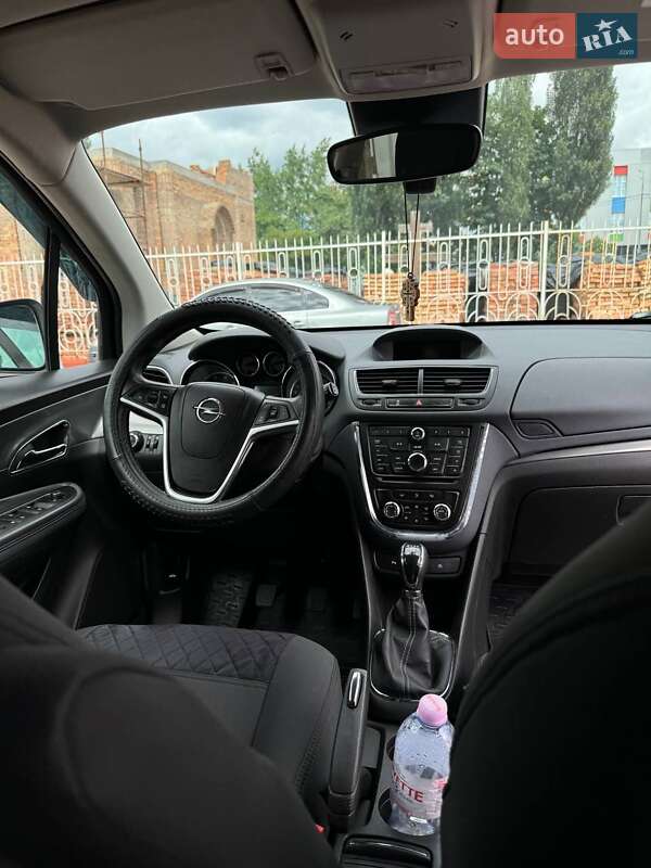 Позашляховик / Кросовер Opel Mokka 2015 в Києві