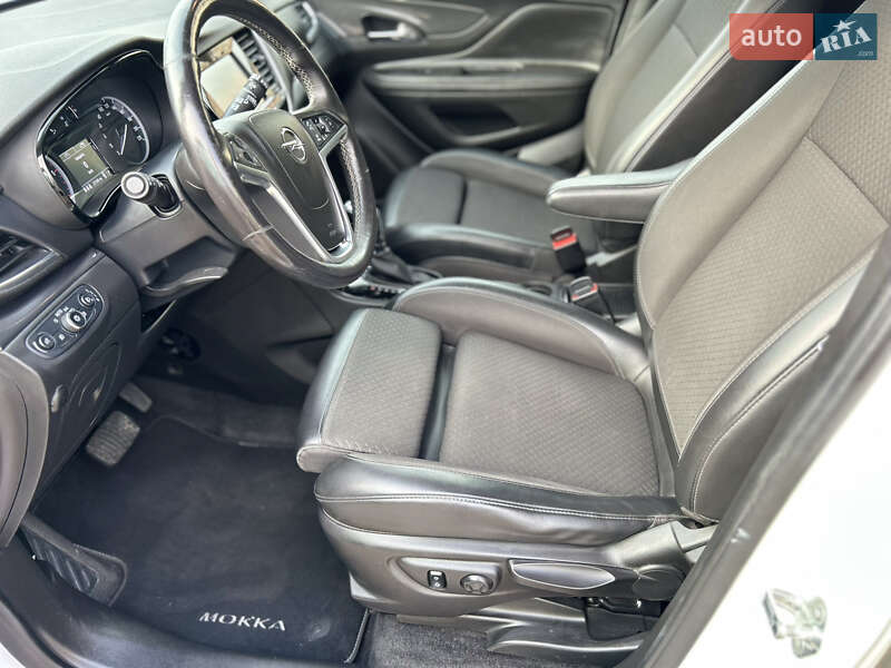 Внедорожник / Кроссовер Opel Mokka 2017 в Переяславе
