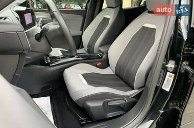 Позашляховик / Кросовер Opel Mokka 2023 в 