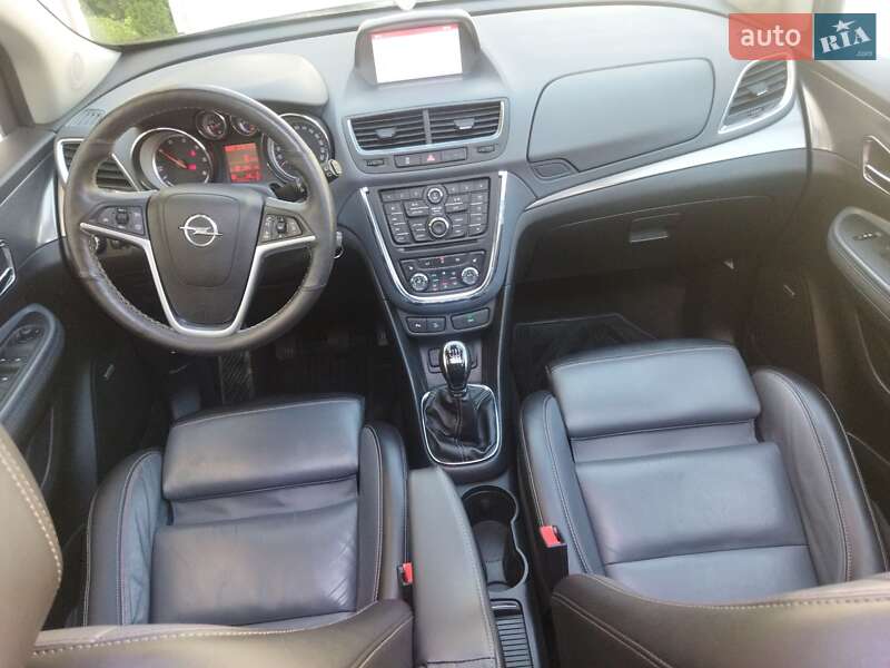 Позашляховик / Кросовер Opel Mokka 2014 в Звягелі