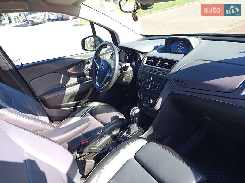Внедорожник / Кроссовер Opel Mokka 2012 в Луцке