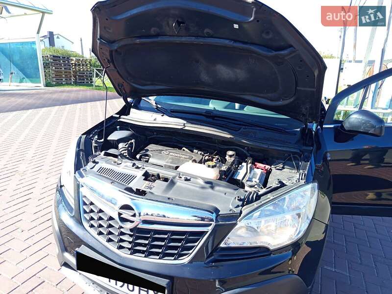 Внедорожник / Кроссовер Opel Mokka 2012 в Луцке