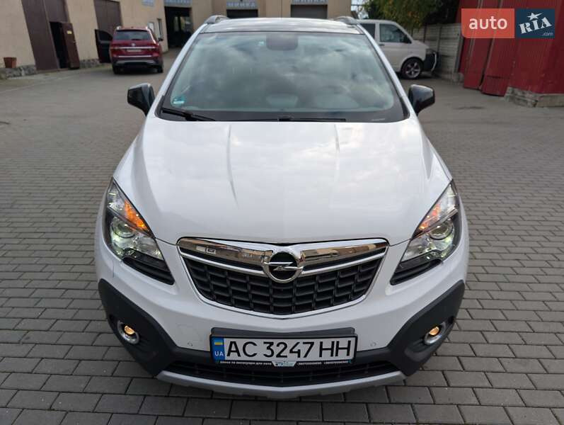 Внедорожник / Кроссовер Opel Mokka 2015 в Владимире