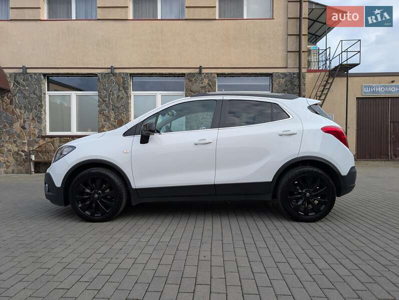 Внедорожник / Кроссовер Opel Mokka 2015 в Владимире