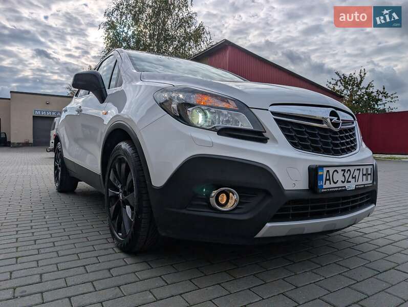 Внедорожник / Кроссовер Opel Mokka 2015 в Владимире