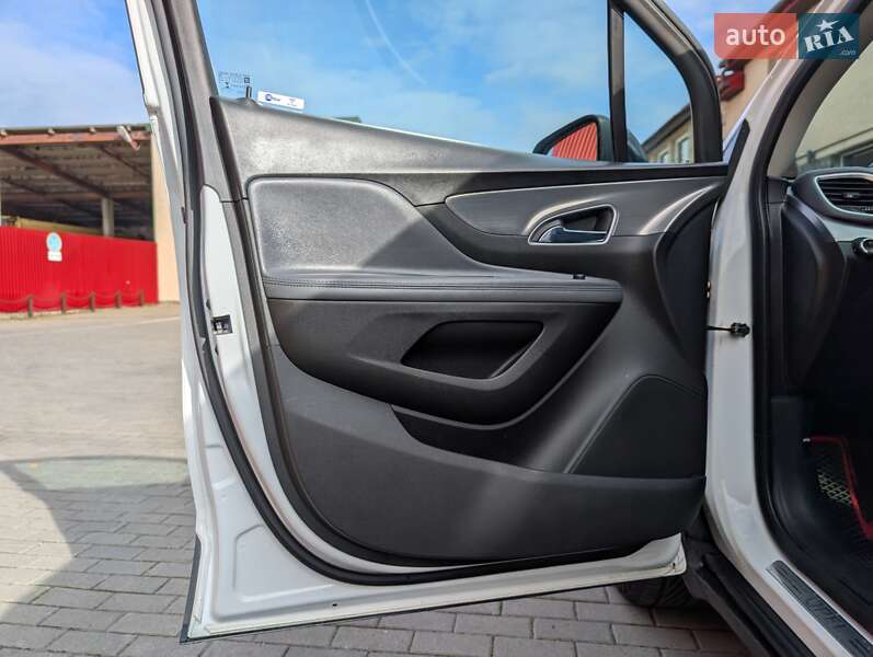 Внедорожник / Кроссовер Opel Mokka 2015 в Владимире