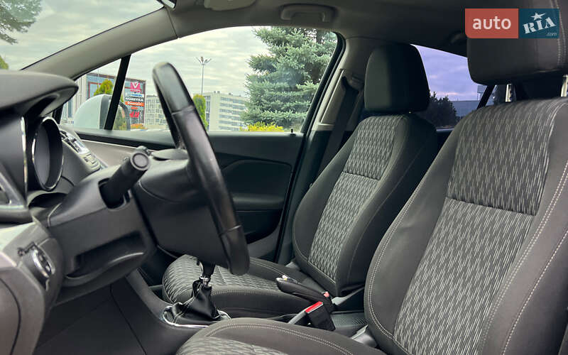 Позашляховик / Кросовер Opel Mokka 2016 в Львові