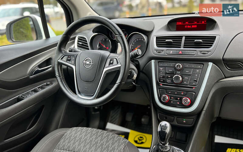Позашляховик / Кросовер Opel Mokka 2016 в Львові