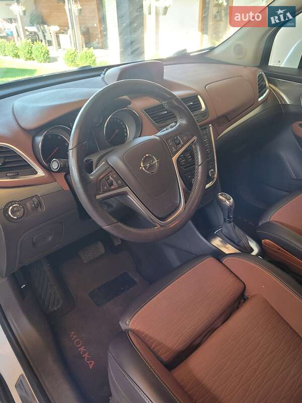 Внедорожник / Кроссовер Opel Mokka 2015 в Полтаве