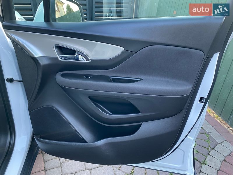 Позашляховик / Кросовер Opel Mokka 2015 в Коломиї