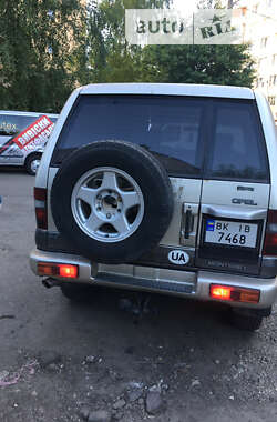 Внедорожник / Кроссовер Opel Monterey 1995 в Ровно