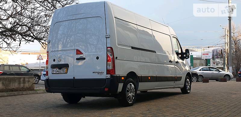 Вантажопасажирський фургон Opel Movano 2016 в Одесі