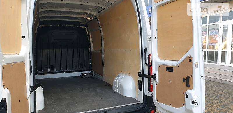 Вантажопасажирський фургон Opel Movano 2016 в Одесі