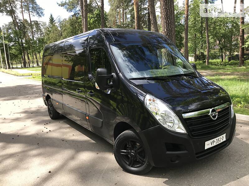Вантажопасажирський фургон Opel Movano 2016 в Києві