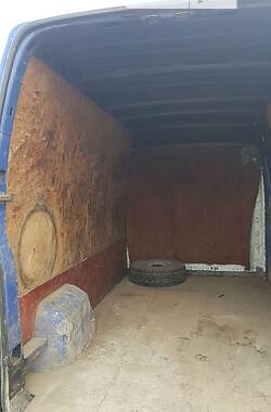 Грузовой фургон Opel Movano 2000 в 