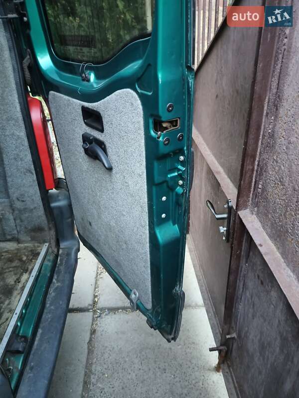 Другие автобусы Opel Movano 2002 в Кривом Роге