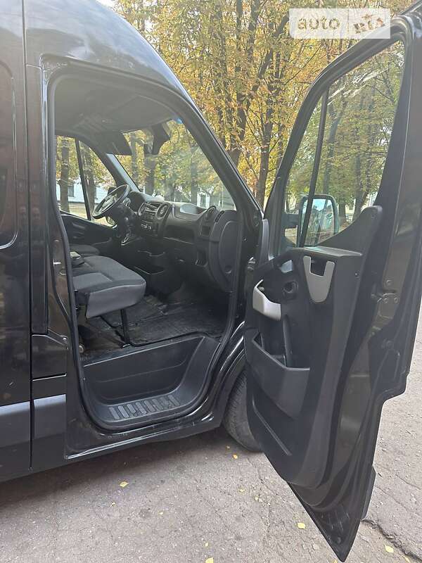 Грузовой фургон Opel Movano 2016 в Краснограде