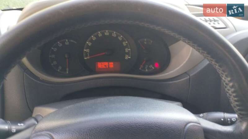 Вантажний фургон Opel Movano 2011 в Запоріжжі