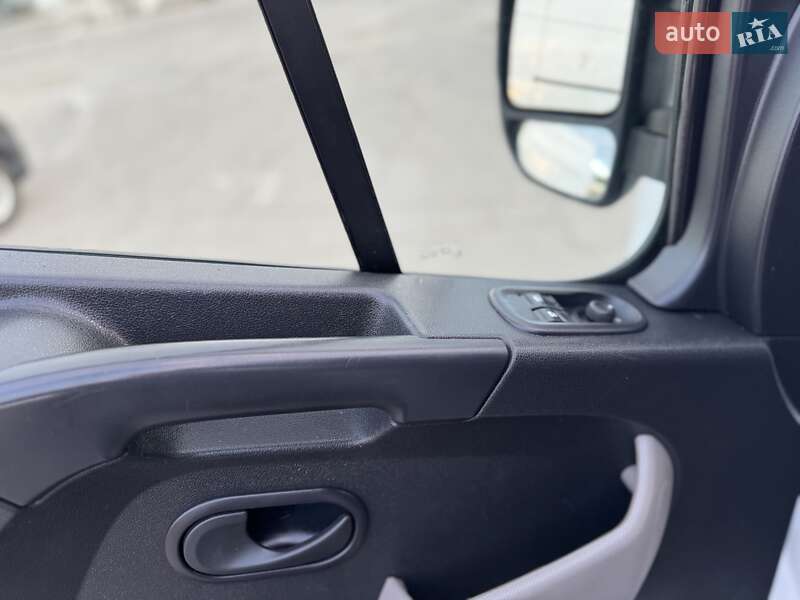 Вантажний фургон Opel Movano 2018 в Дубні