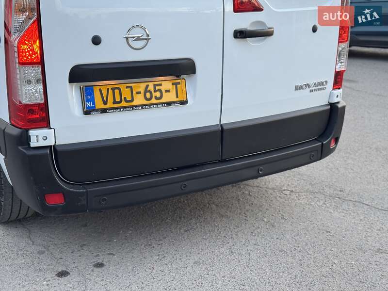 Вантажний фургон Opel Movano 2018 в Дубні
