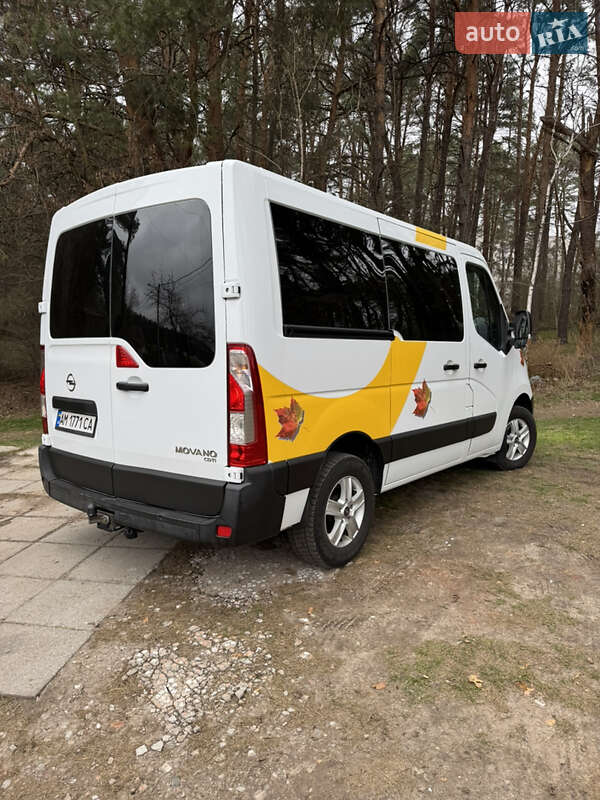 Грузопассажирский фургон Opel Movano 2017 в Житомире