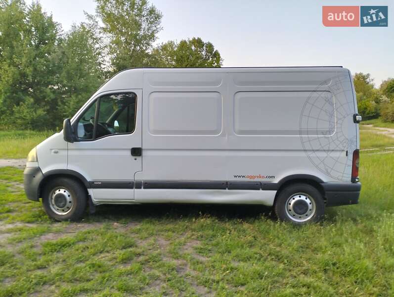 Грузовой фургон Opel Movano 2006 в Миргороде