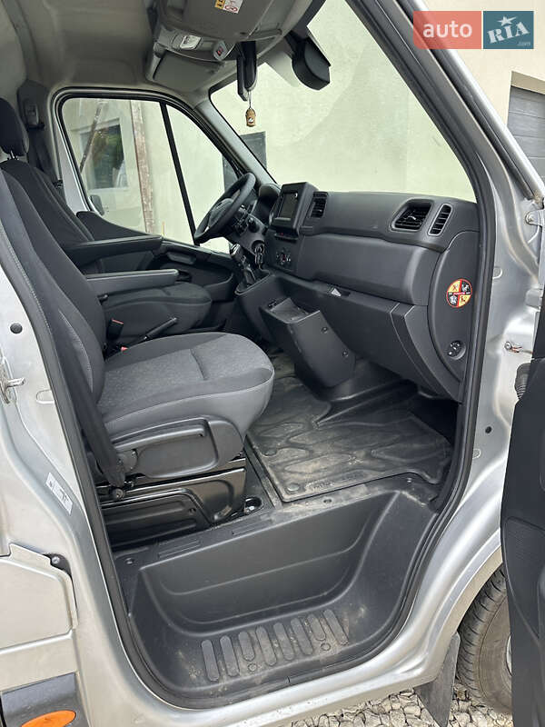 Вантажний фургон Opel Movano 2020 в Львові