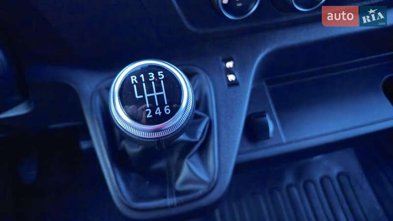 Вантажний фургон Opel Movano 2022 в Дніпрі