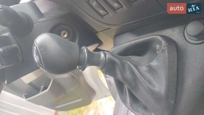 Грузовой фургон Opel Movano 2017 в Ровно