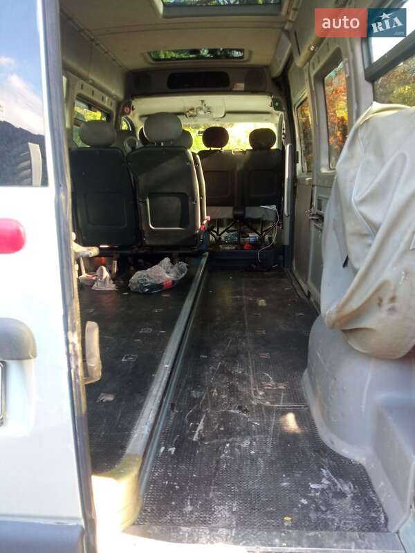 Мікроавтобус Opel Movano 2006 в Яворові