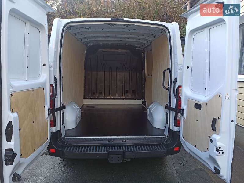 Вантажний фургон Opel Movano 2021 в Умані