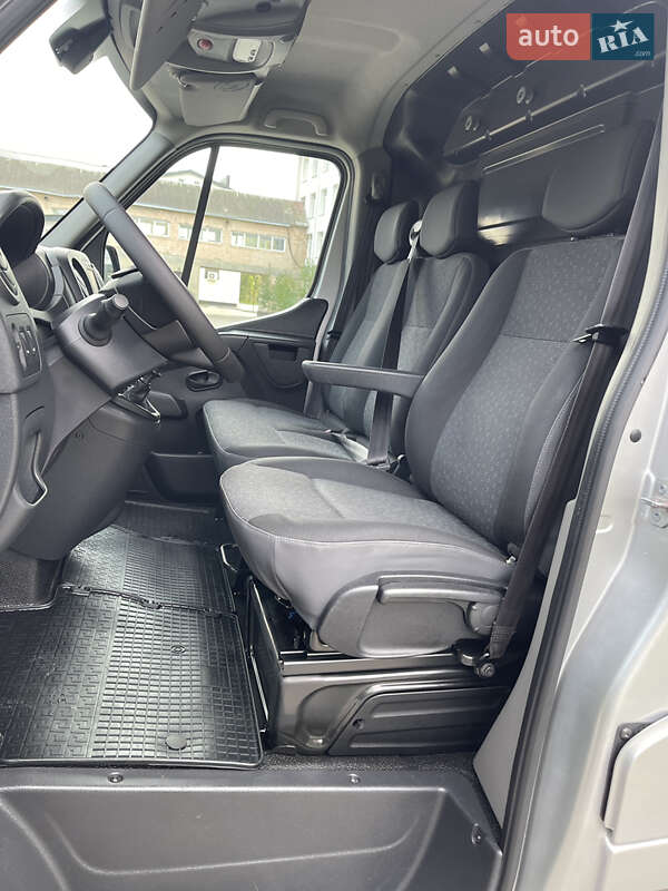 Вантажний фургон Opel Movano 2018 в Луцьку