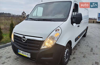Вантажний фургон Opel Movano 2017 в Золочеві