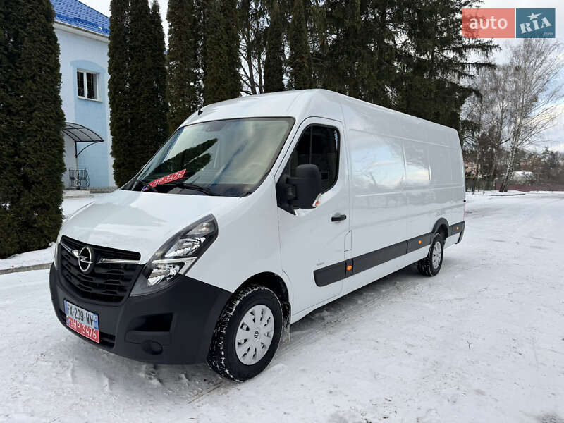 Вантажний фургон Opel Movano 2021 в Кореці