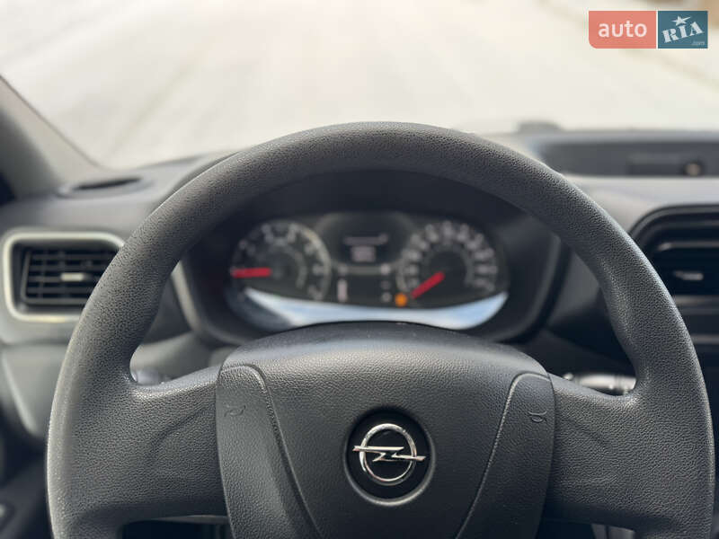 Вантажний фургон Opel Movano 2021 в Кореці