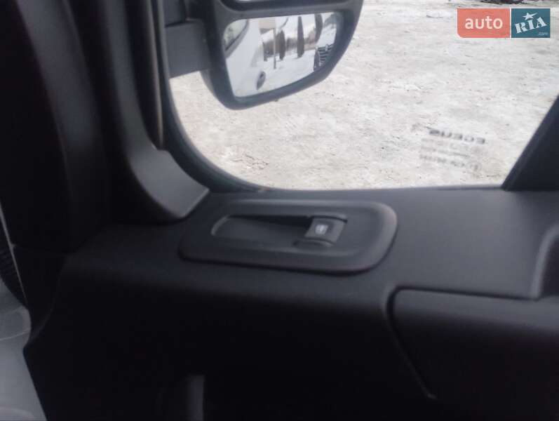 Вантажний фургон Opel Movano 2021 в Дубні